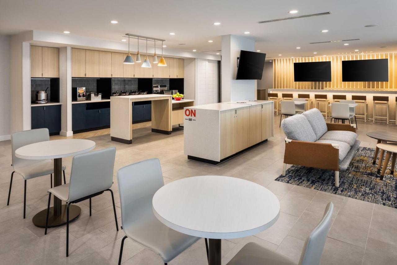 Towneplace Suites By Marriott เวสต์ เคโลว์นา ภายนอก รูปภาพ