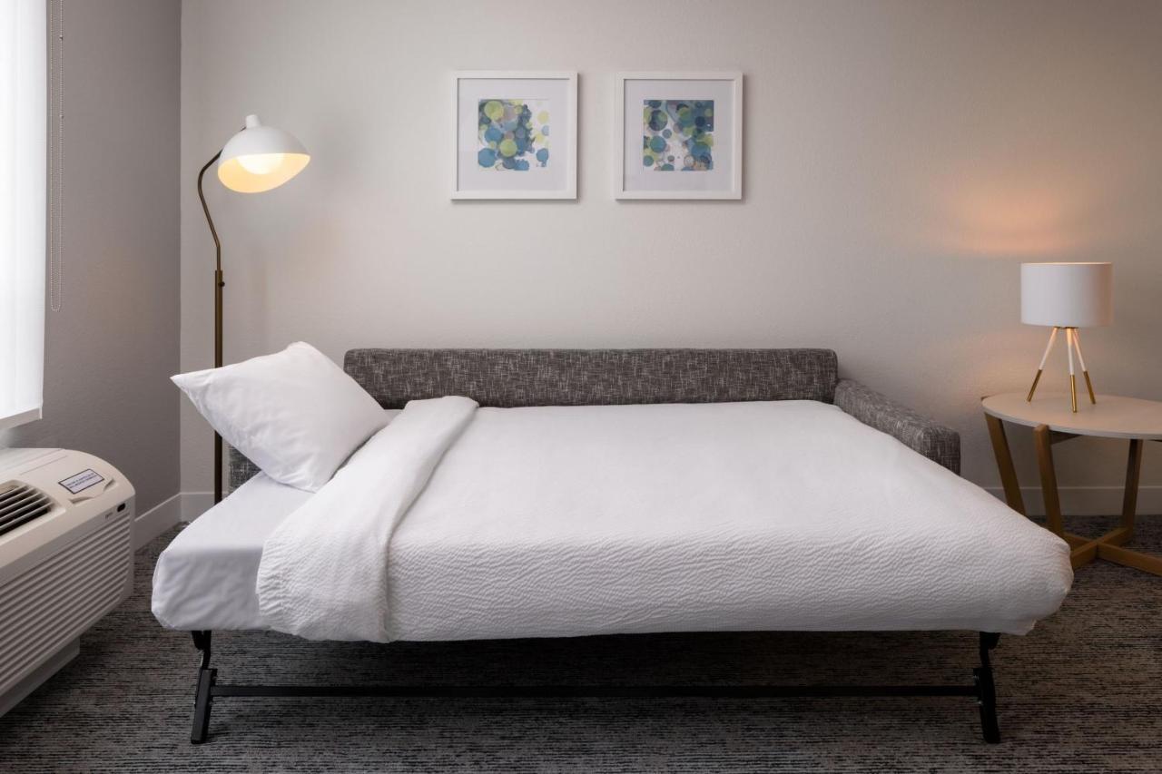 Towneplace Suites By Marriott เวสต์ เคโลว์นา ภายนอก รูปภาพ